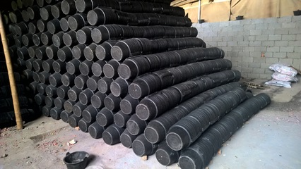 【牛筋建橡塑桶 專(zhuān)用建筑黑色泥漿桶 工業(yè)歸納桶 水桶 畜牧草料桶】?jī)r(jià)格,廠家,圖片,其他塑料制品,浙江省天臺(tái)縣杭恩橡膠制品-